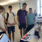 Junge Leute aus Neubrandenburg und Umgebung haben sich beim "Tag der Technik" an der Hochschule Neubrandenburg auch über PHYSICS FOR FOOD informiert.